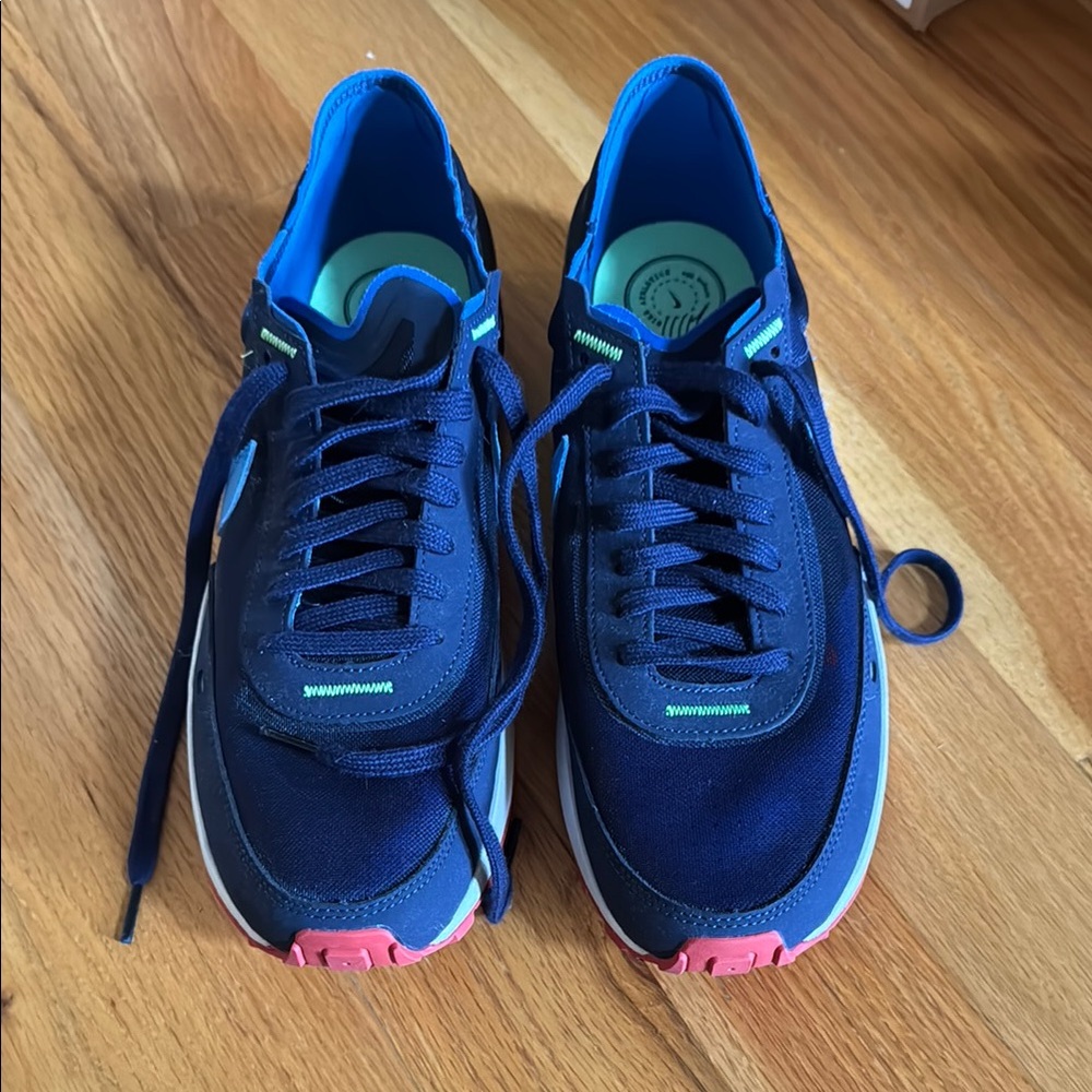 Nike Blue Athletic Sneakers with Cushioned Midsole